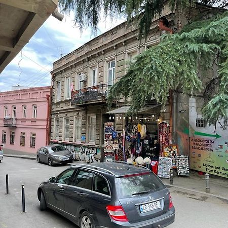 Ia'S Homestay Tbilisi Ngoại thất bức ảnh