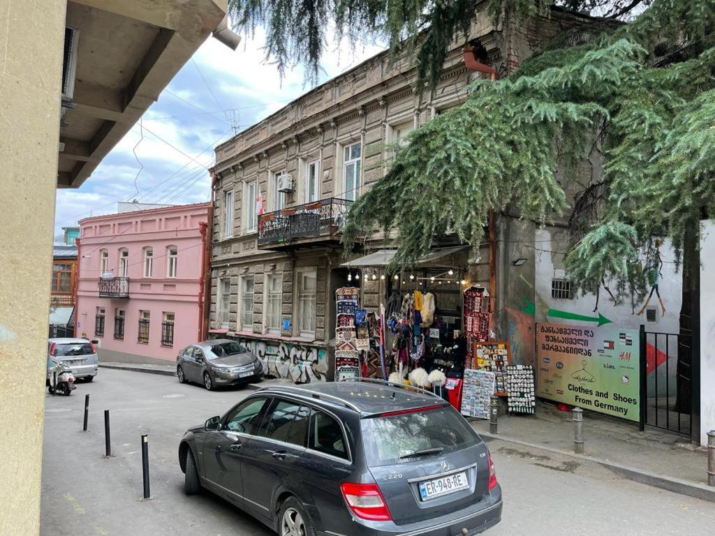 Ia'S Homestay Tbilisi Ngoại thất bức ảnh