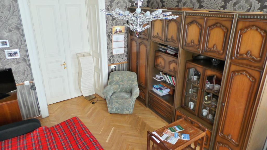 Ia'S Homestay Tbilisi Ngoại thất bức ảnh