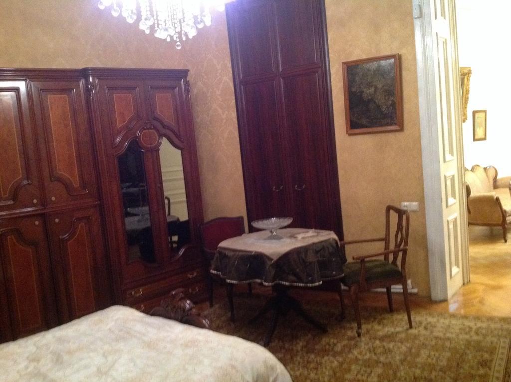 Ia'S Homestay Tbilisi Phòng bức ảnh